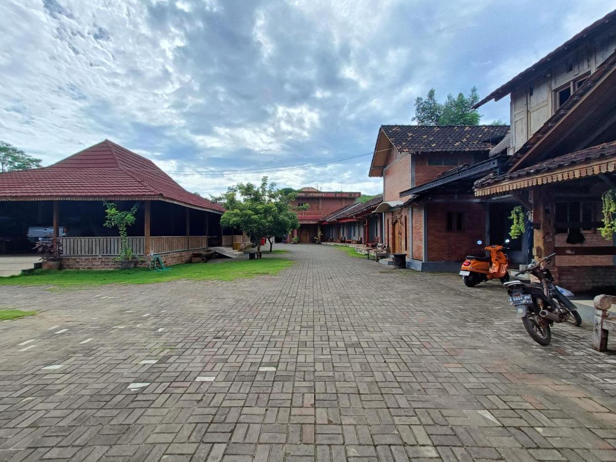 Jogo Segoro Homestay Mitra Reddoorz Near Pantai Sundak Gunungkidul Ngandong Exterior photo