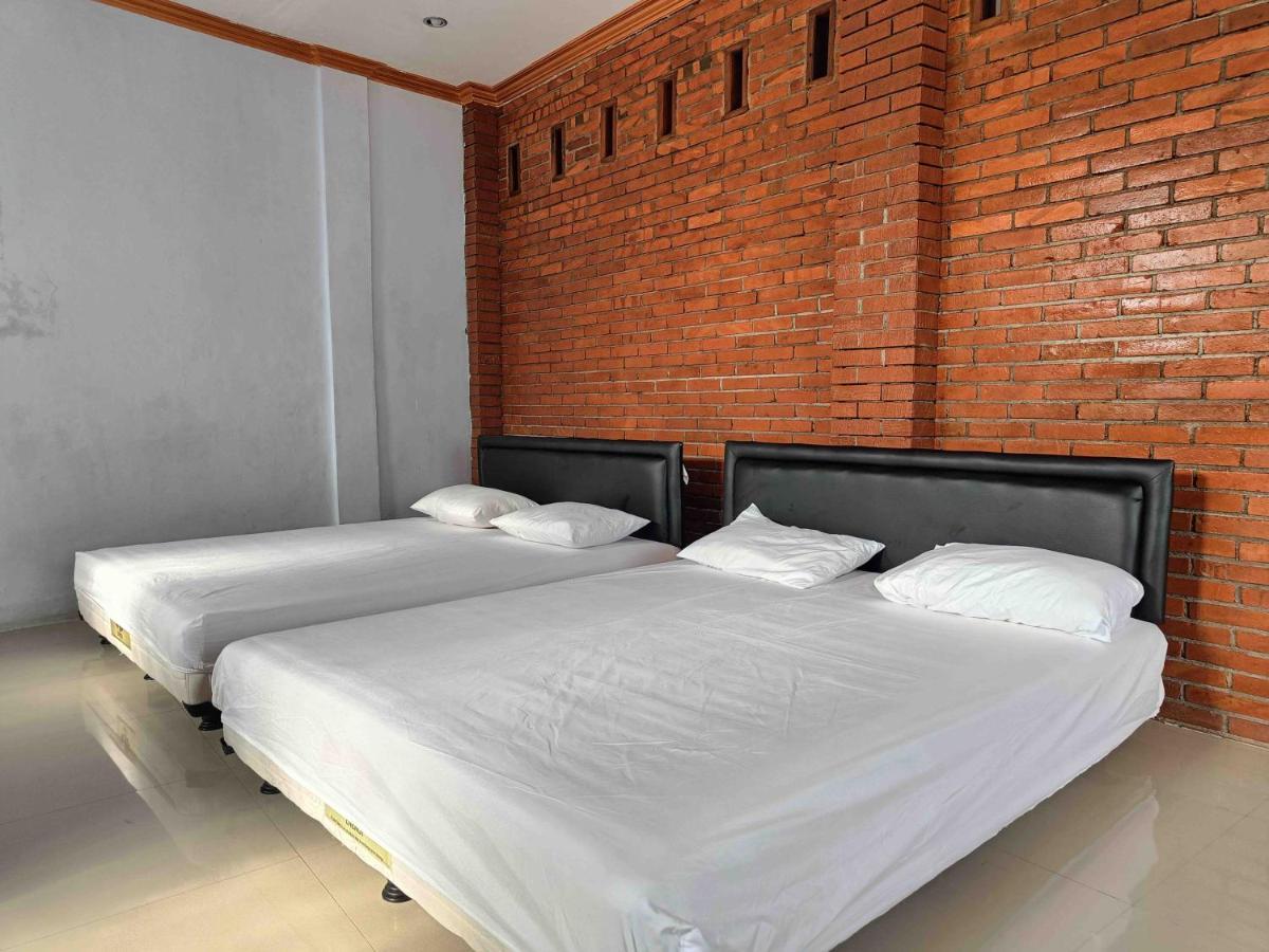 Jogo Segoro Homestay Mitra Reddoorz Near Pantai Sundak Gunungkidul Ngandong Exterior photo