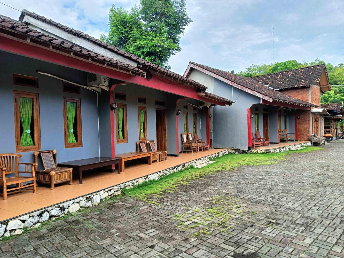 Jogo Segoro Homestay Mitra Reddoorz Near Pantai Sundak Gunungkidul Ngandong Exterior photo