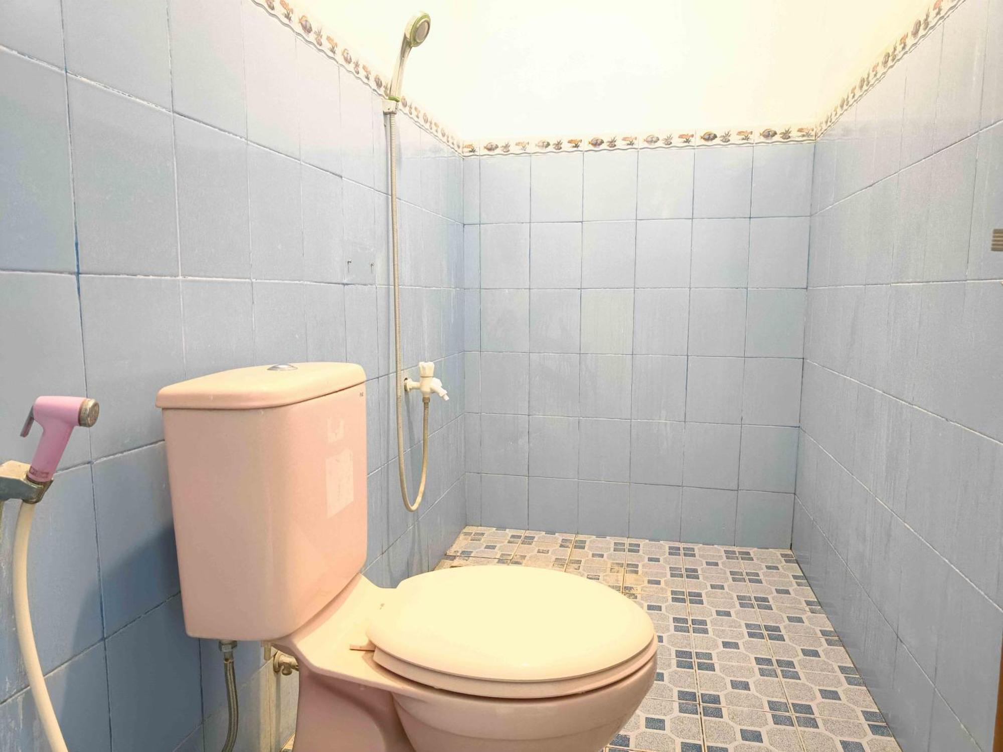 Jogo Segoro Homestay Mitra Reddoorz Near Pantai Sundak Gunungkidul Ngandong Room photo